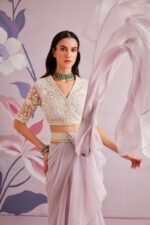 Women's Woven Design Peacock Print Silk Blend Saree with Unstitched Blouse Piece - Image 4